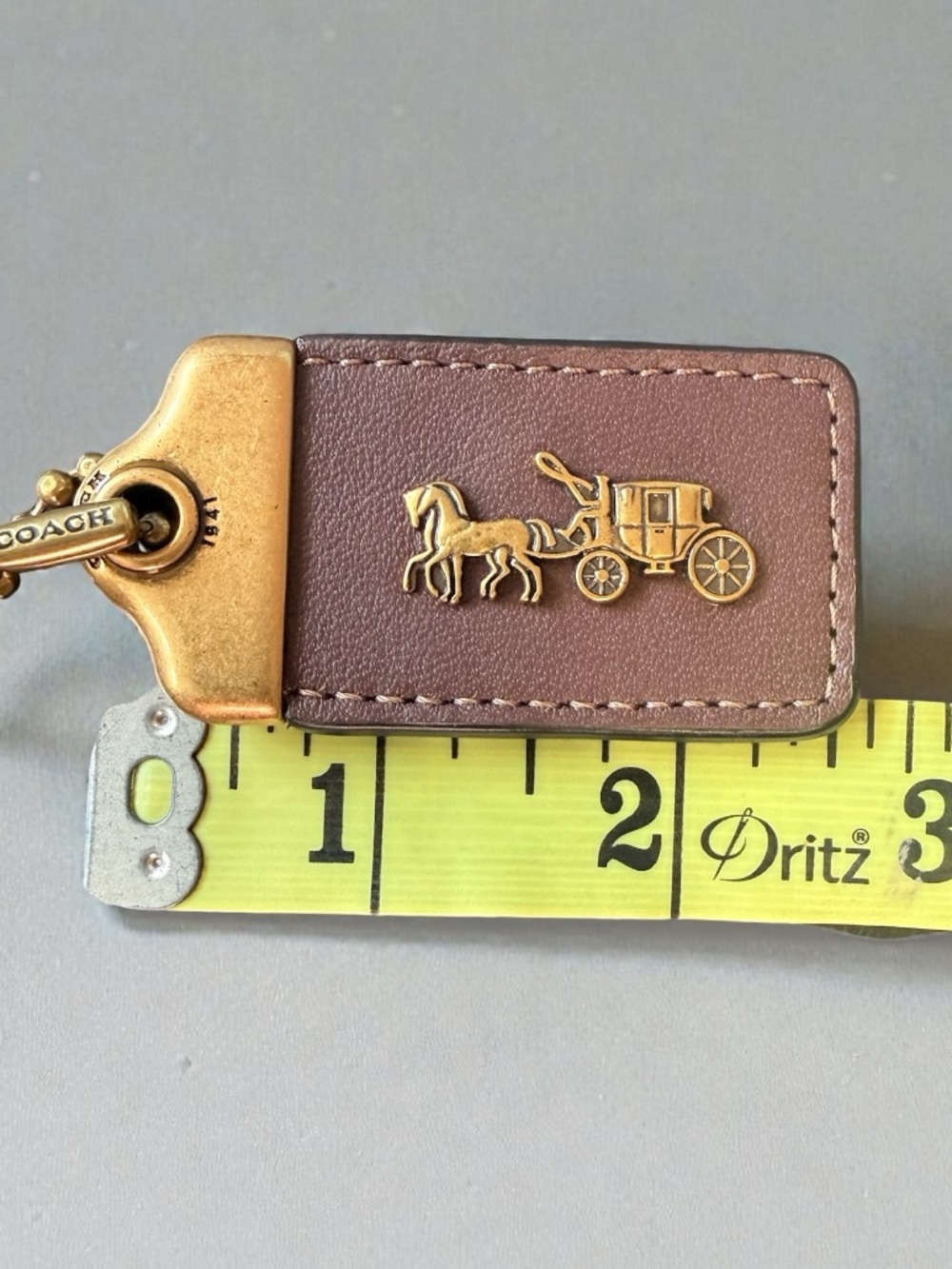 Coach 1941 Brown Leather 2.5 inch hang tag